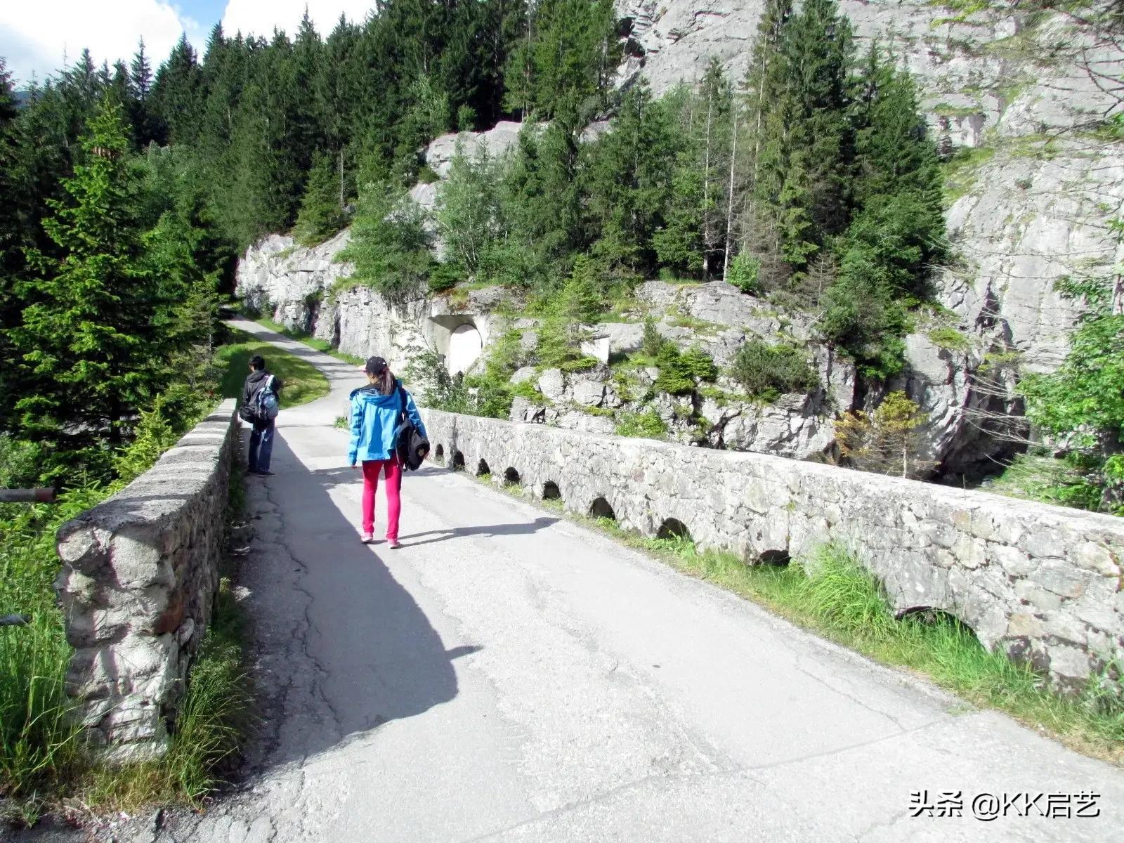 瑞士格林瓦尔德镇在哪个城市,瑞士格林瓦尔德小镇旅游攻略