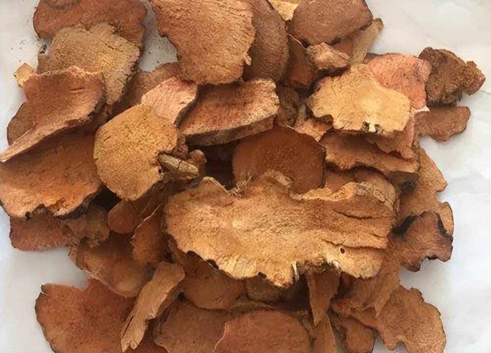 中医认为肛门瘙痒症的发病原因是什么？有何治疗建议？