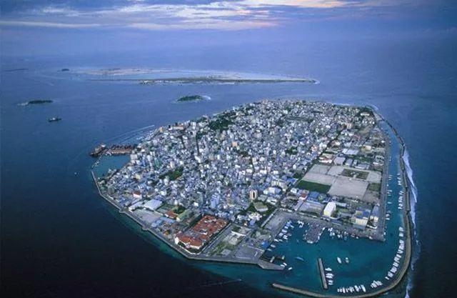 你敢相信吗？这些国家竟然没有自己的*队军**！它们是如何保卫自己的