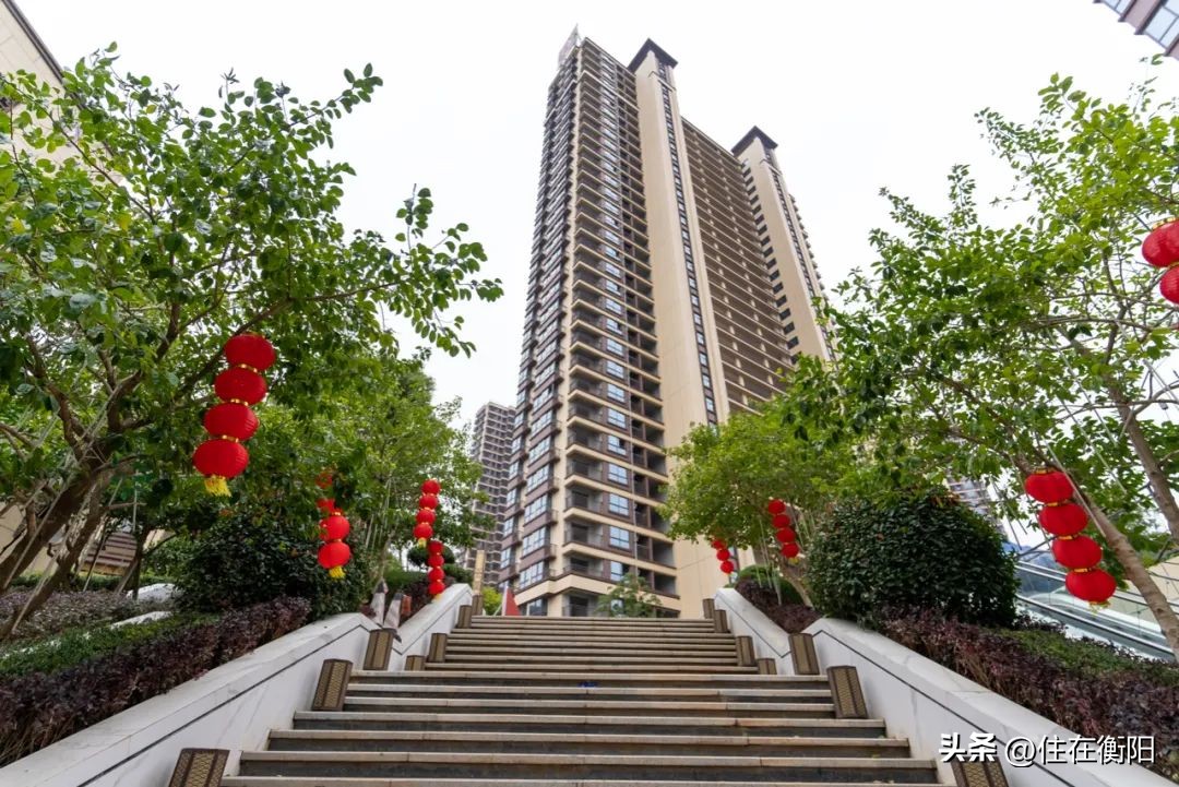 6000套！*钟金**持续兑现“保交付、保品质”承诺！