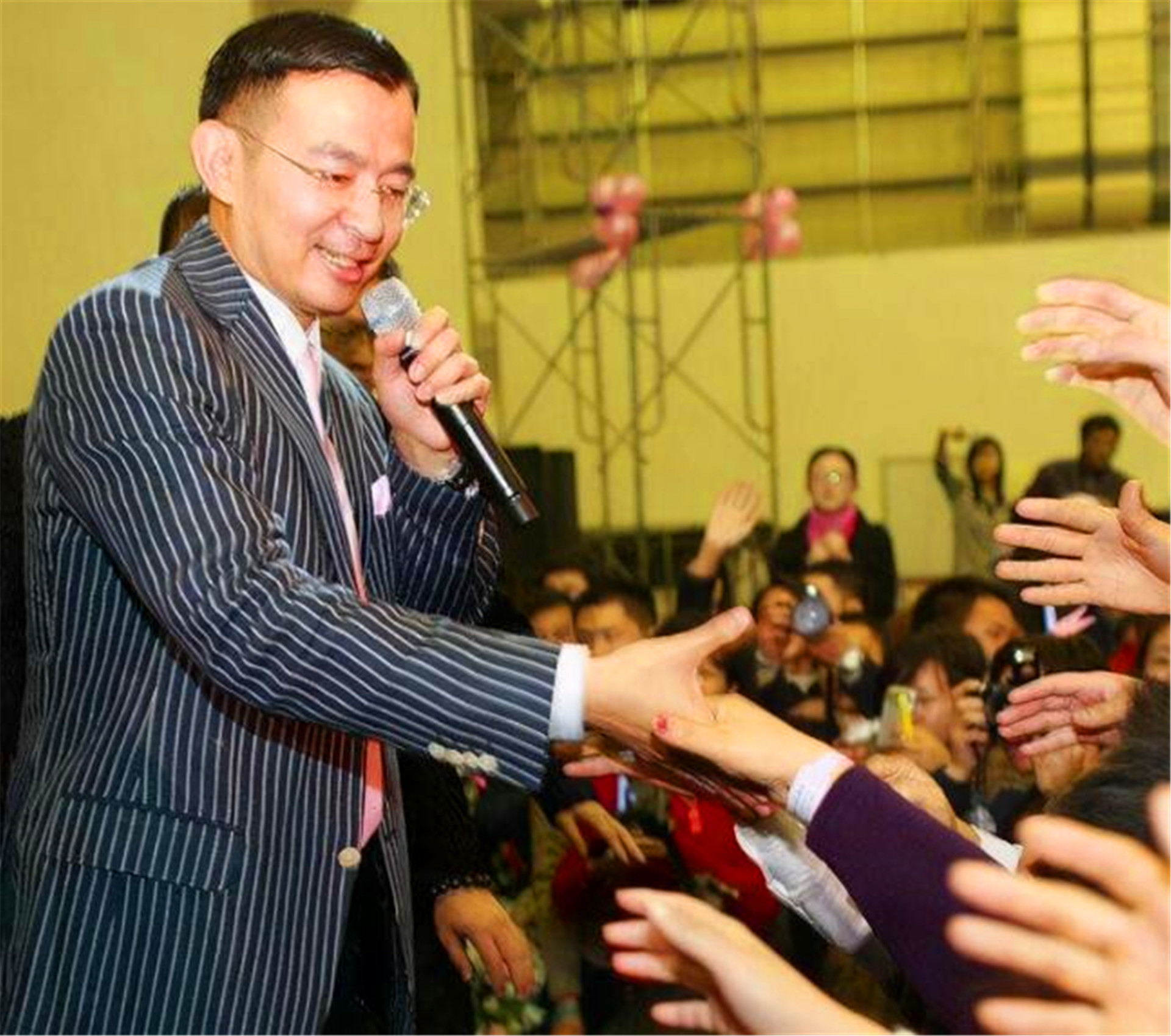 100万拜师陈安之,陈安之月入百万