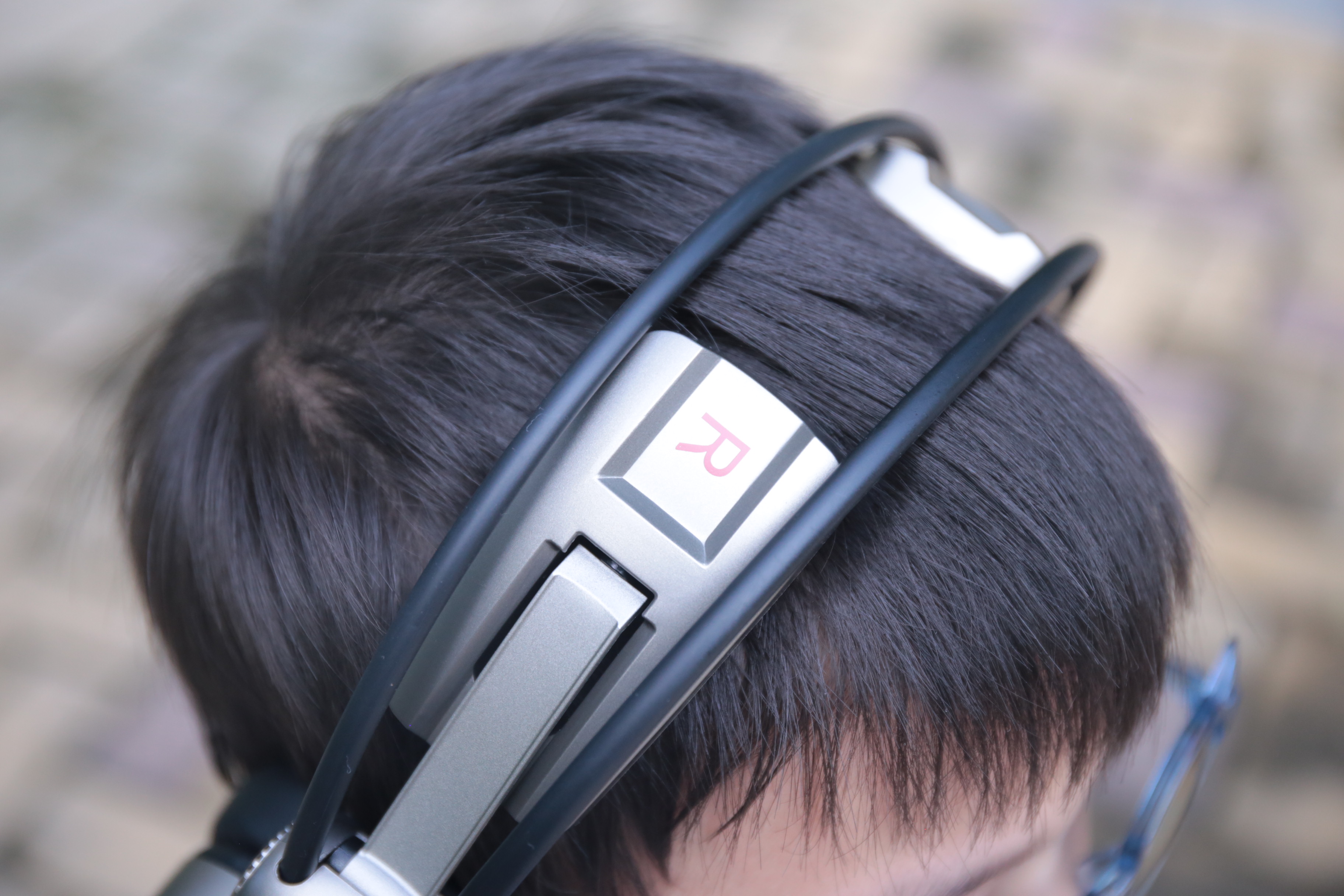 西伯丽亚s21耳机评测,电竞耳机买不买无线