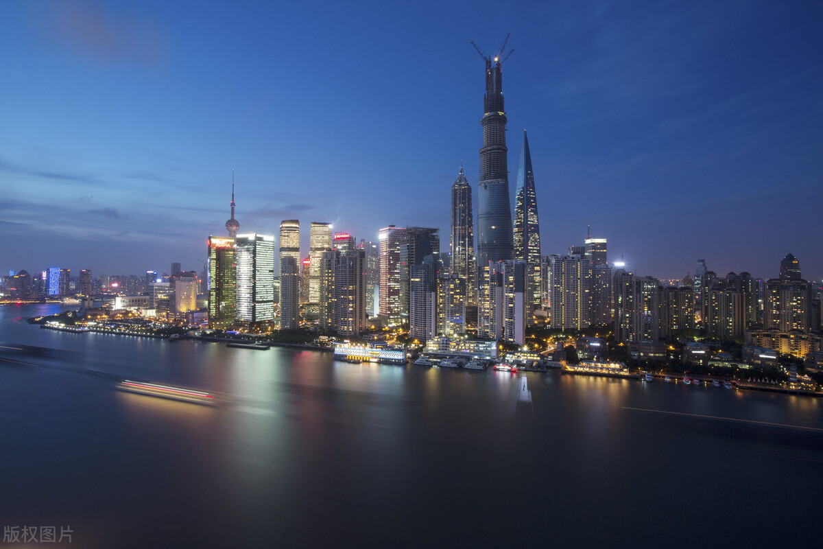 咱们一起过百年古洞藏仙见面难