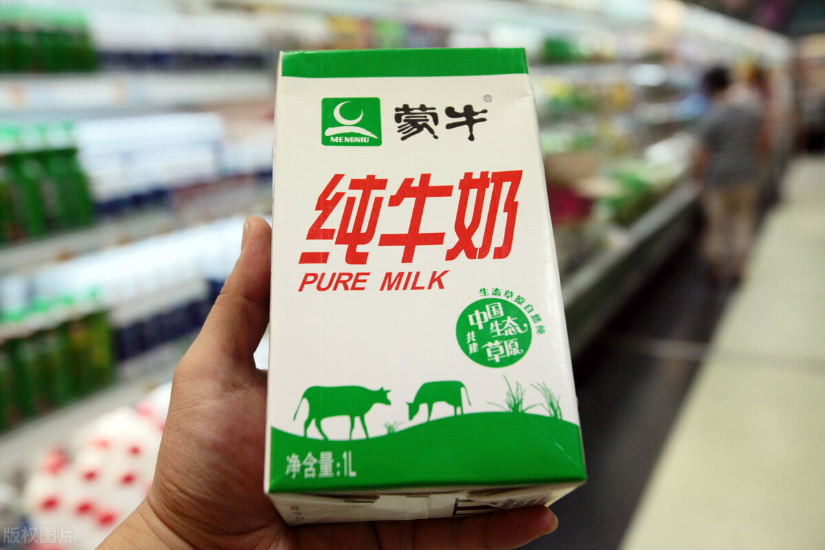 特仑苏和金典哪个比较贵,金典和特仑苏哪个更适合小孩喝