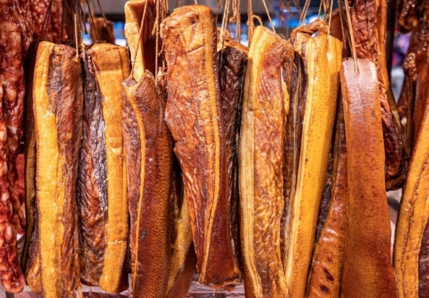 腌的腊肉不香,腊肉只用盐腌可以吗