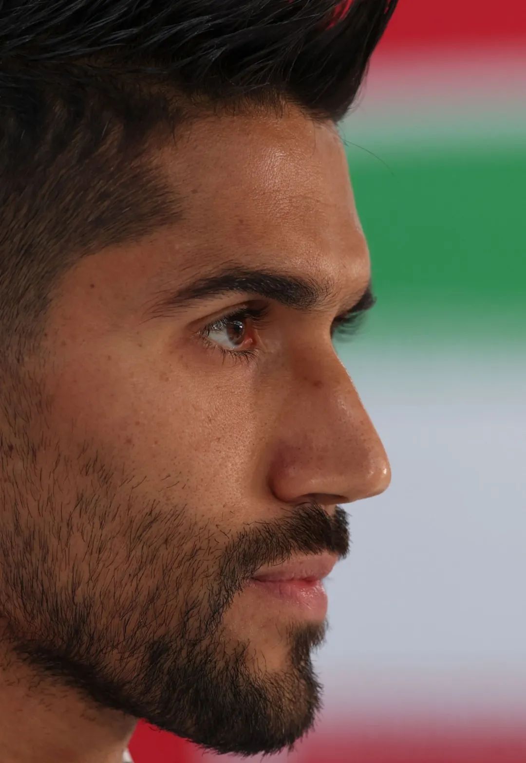 喜欢伊朗的守门员塞伊德·侯赛因，古波斯类型的帅哥