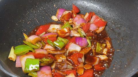 牛肉炒刀削面条最正宗的做法,白菜炒刀削面的家常做法视频