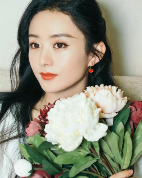 金鹰奖何炅调侃雷佳音完整版,金鹰奖何炅救场