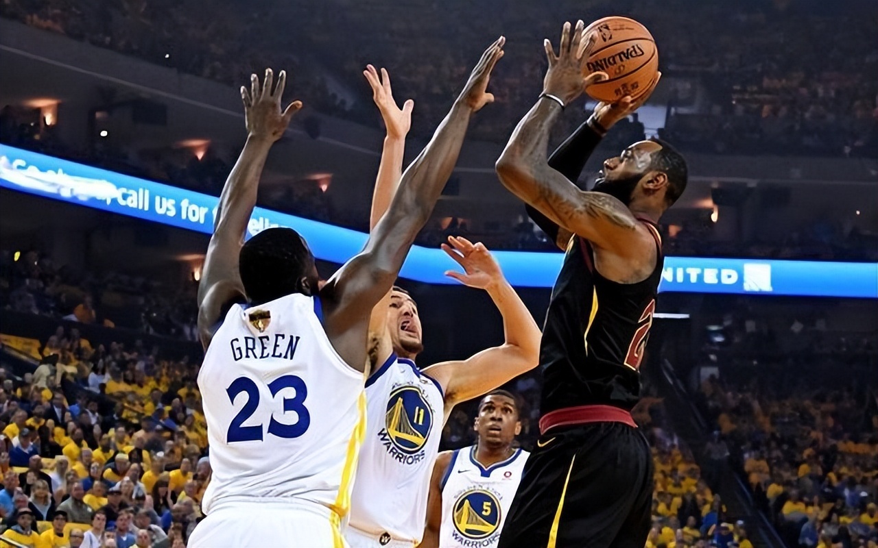 詹姆斯10进总决赛比分,18-19赛季詹姆斯打了几场赢了几场