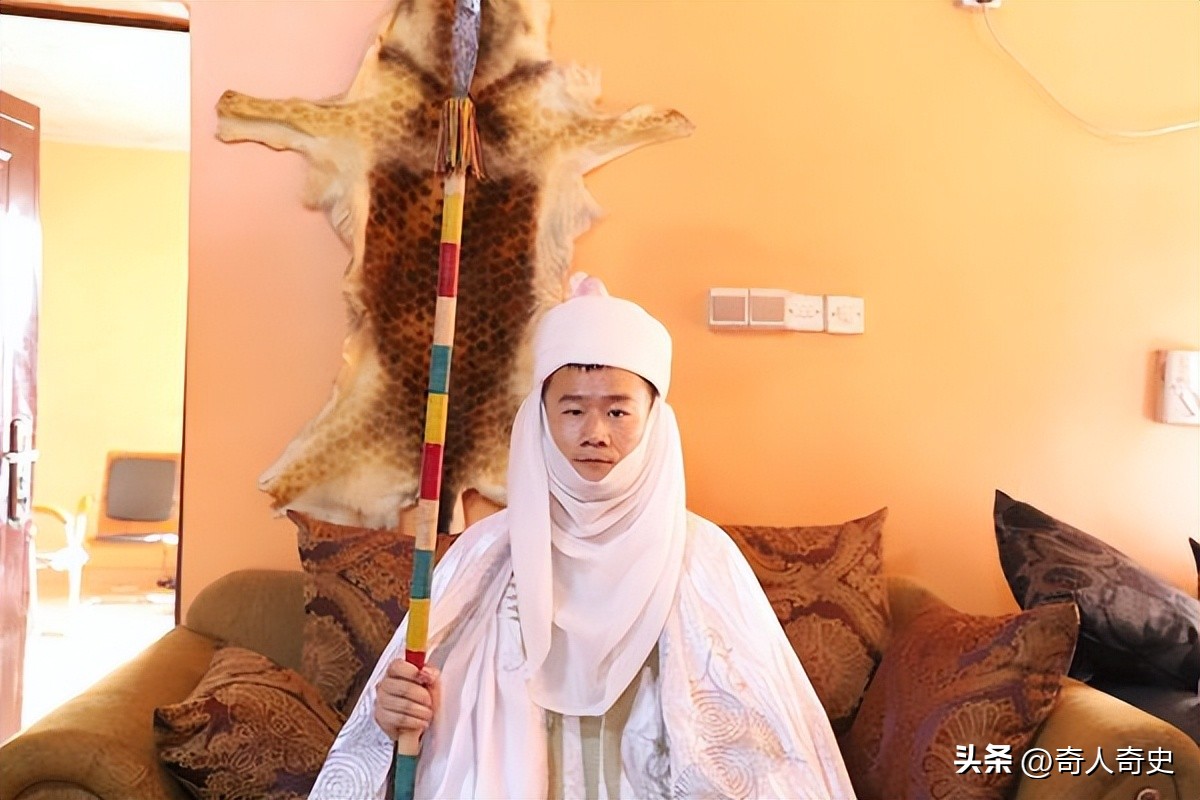 2019年，河南小伙意外当上非洲“酋长”，坐拥百亩地