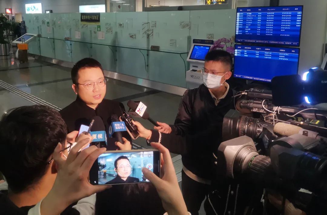 刚刚!盼了三年,首发团抵达→