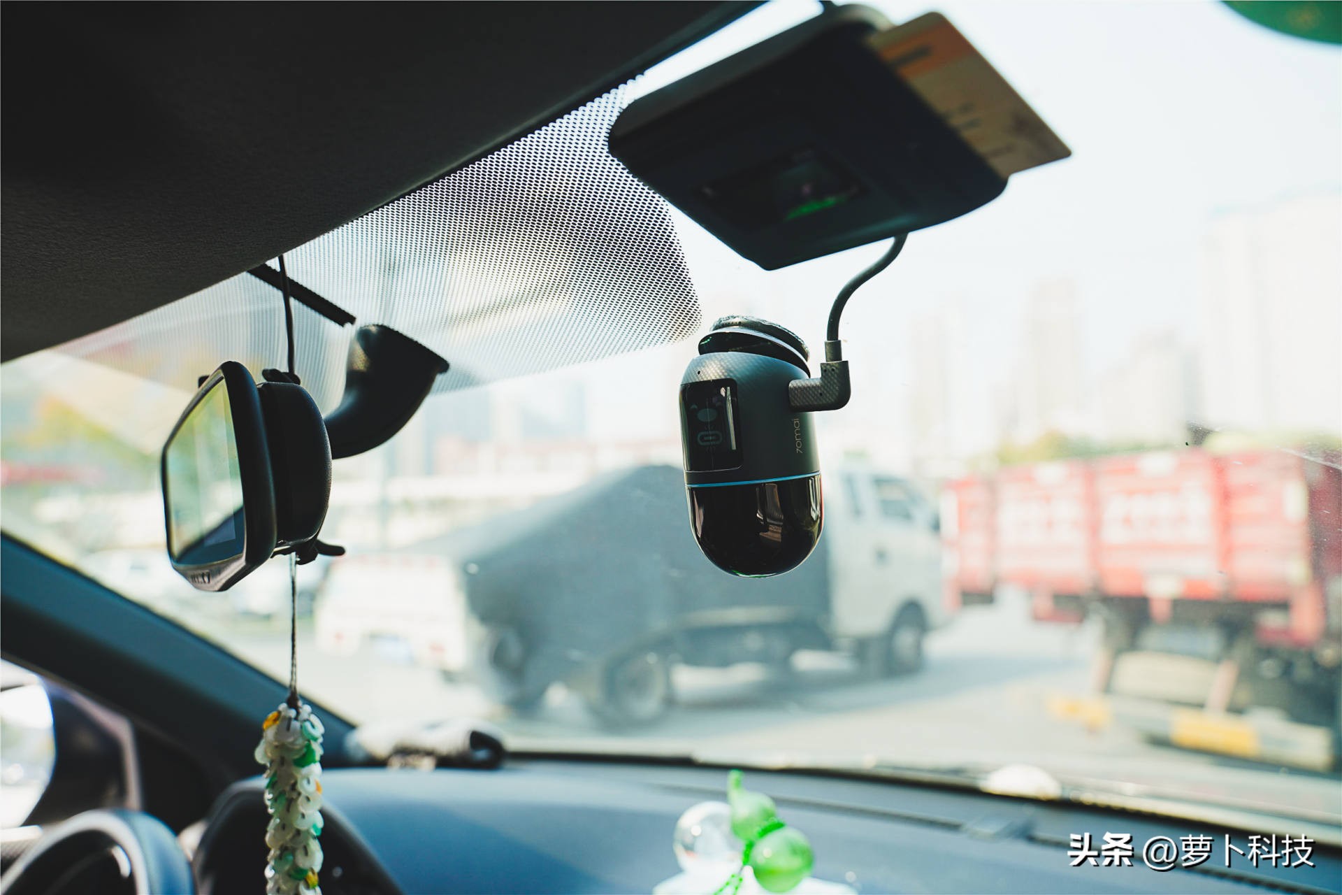 70迈行车记录仪m500和360m32对比,70迈流媒体行车记录仪对比360m320