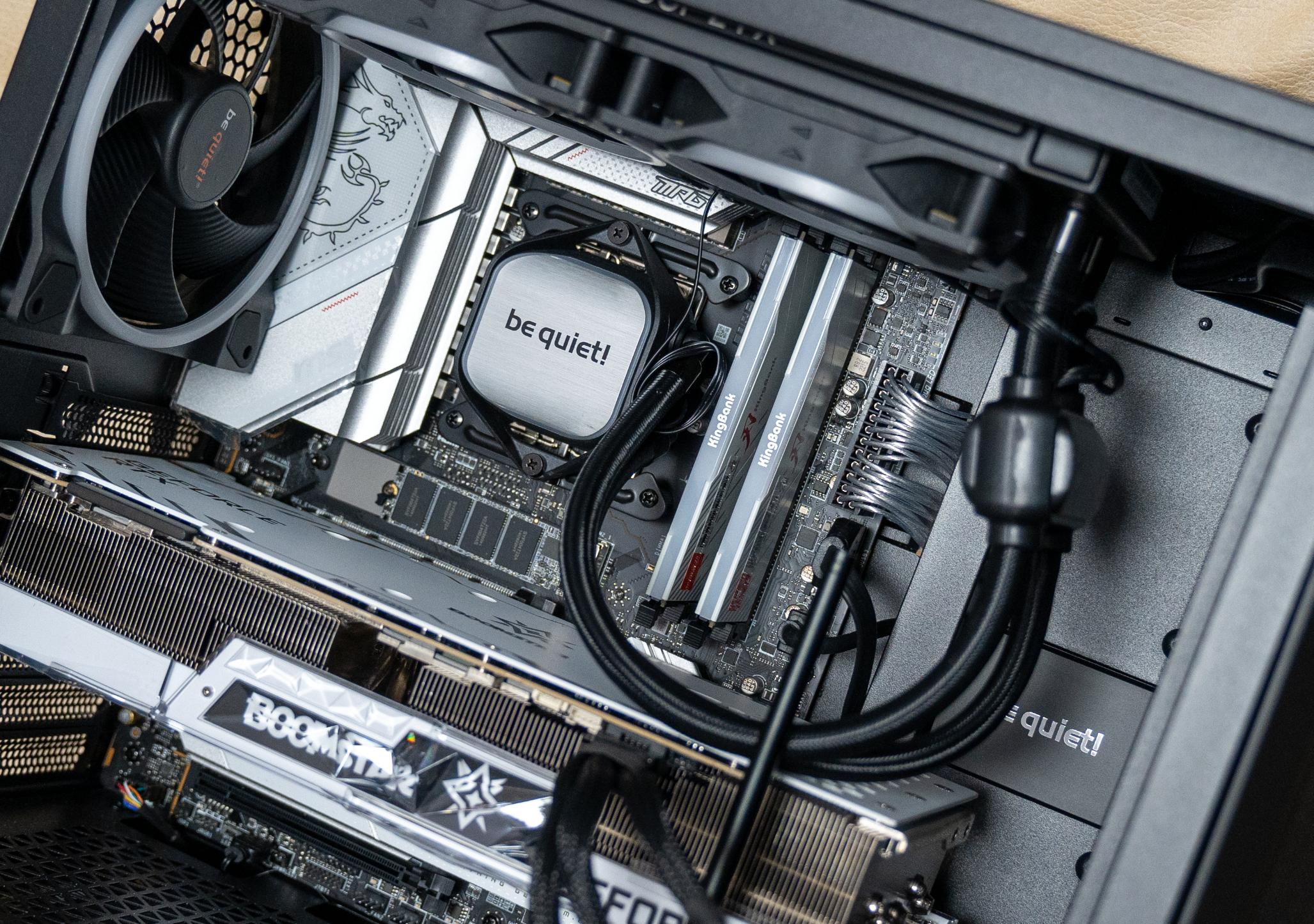 平民法拉利再升级，金百达刃3600CJRRGB内存测评