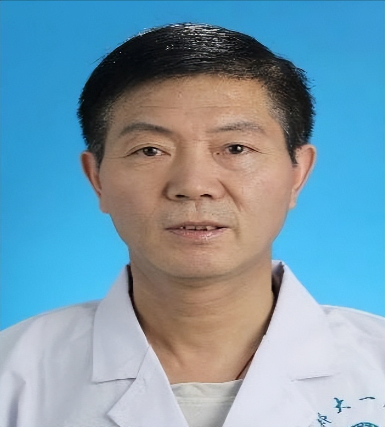 閮戝窞澶у绗竴闄勫睘鍖婚櫌鐭ュ悕涓撳鍖荤敓涔嬩笁,閮戝窞澶у绗竴闄勫睘鍖婚櫌鐭ュ悕涓撳鍖荤敓涔嬩簩