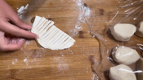 发面烧饼怎么做凉了也不硬,香酥发面烧饼制作方法