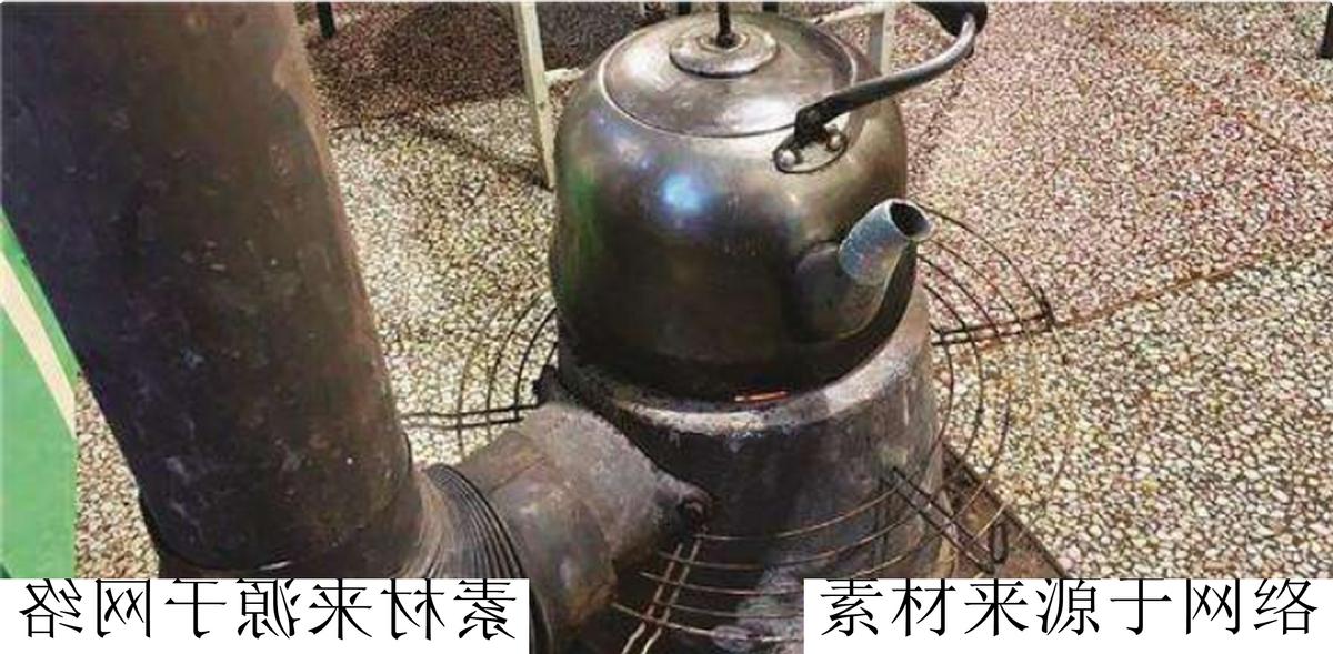 爷爷出殡当天家里来了一个年轻人,爷爷去世葬礼上来了一位陌生人