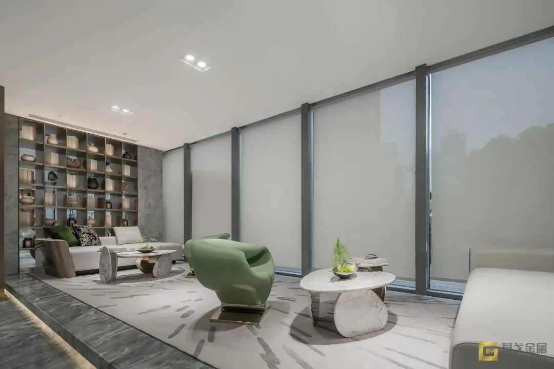 莫戈分享｜以简驭繁，追光逐影艺无境