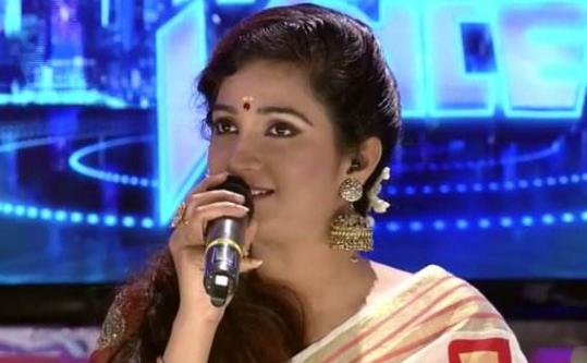 宝莱坞国宝级女歌手染疫逝！总理前往国葬印度降半旗哀悼