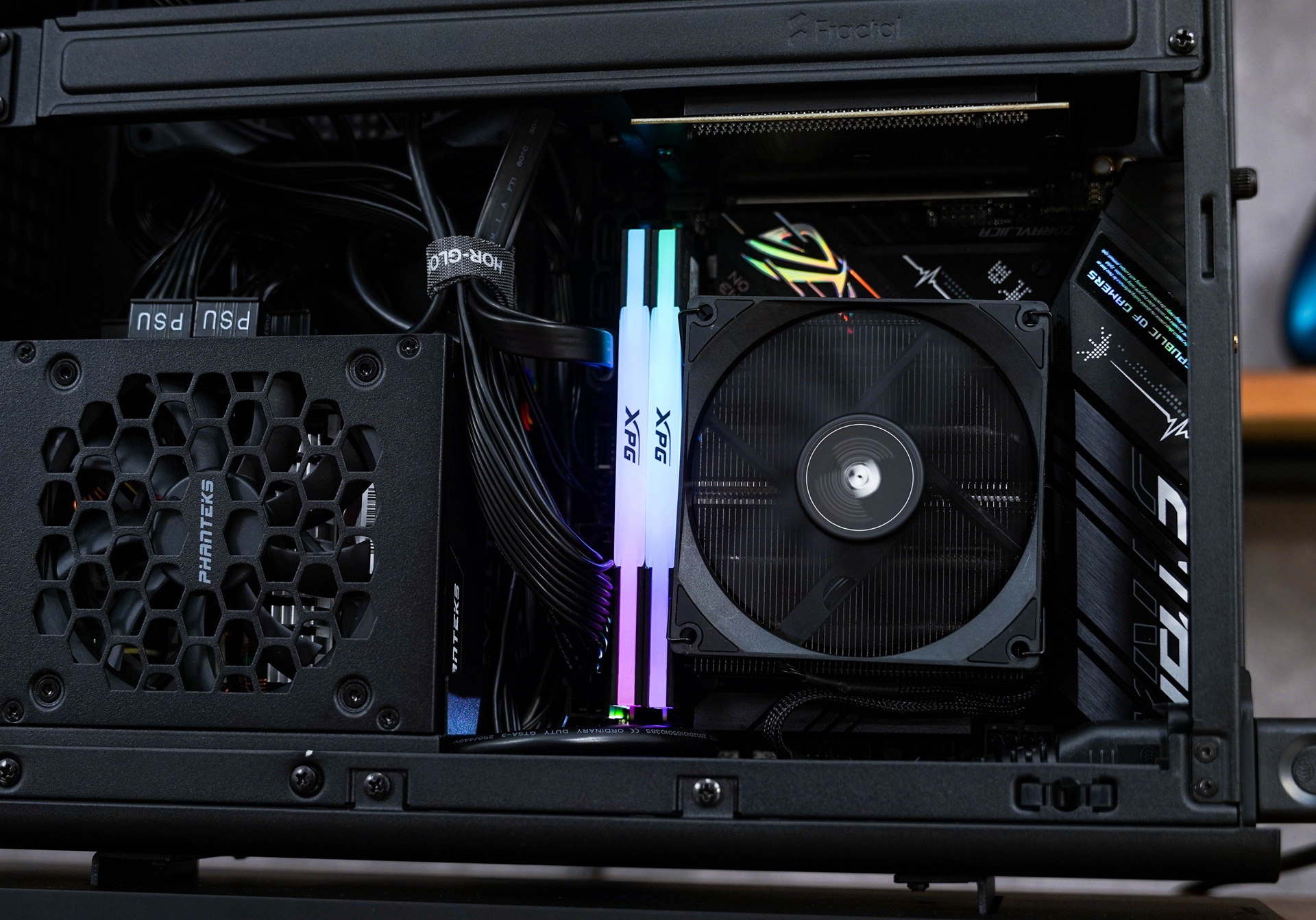 pc桌面软件制作,小型桌面pc