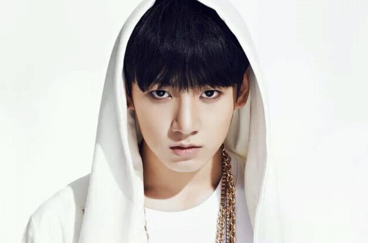 田柾国献唱世界杯：25岁“满分男友”太励志，韩国有条“柾国路”