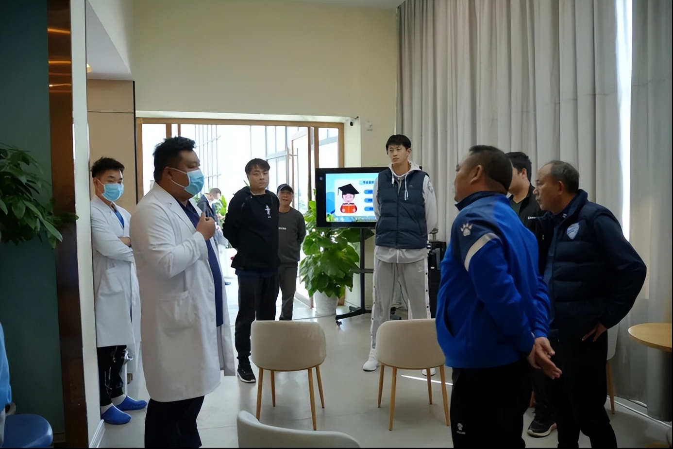 运动与健康永相随,运动与健康同行的视频