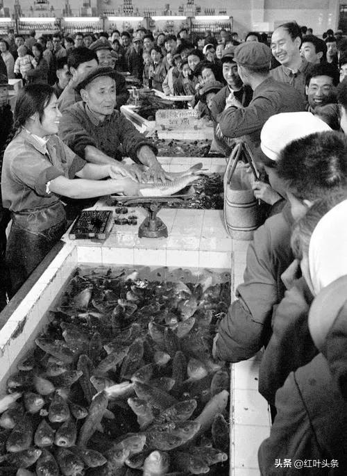 难忘的“票证”购物年代.孔令哲