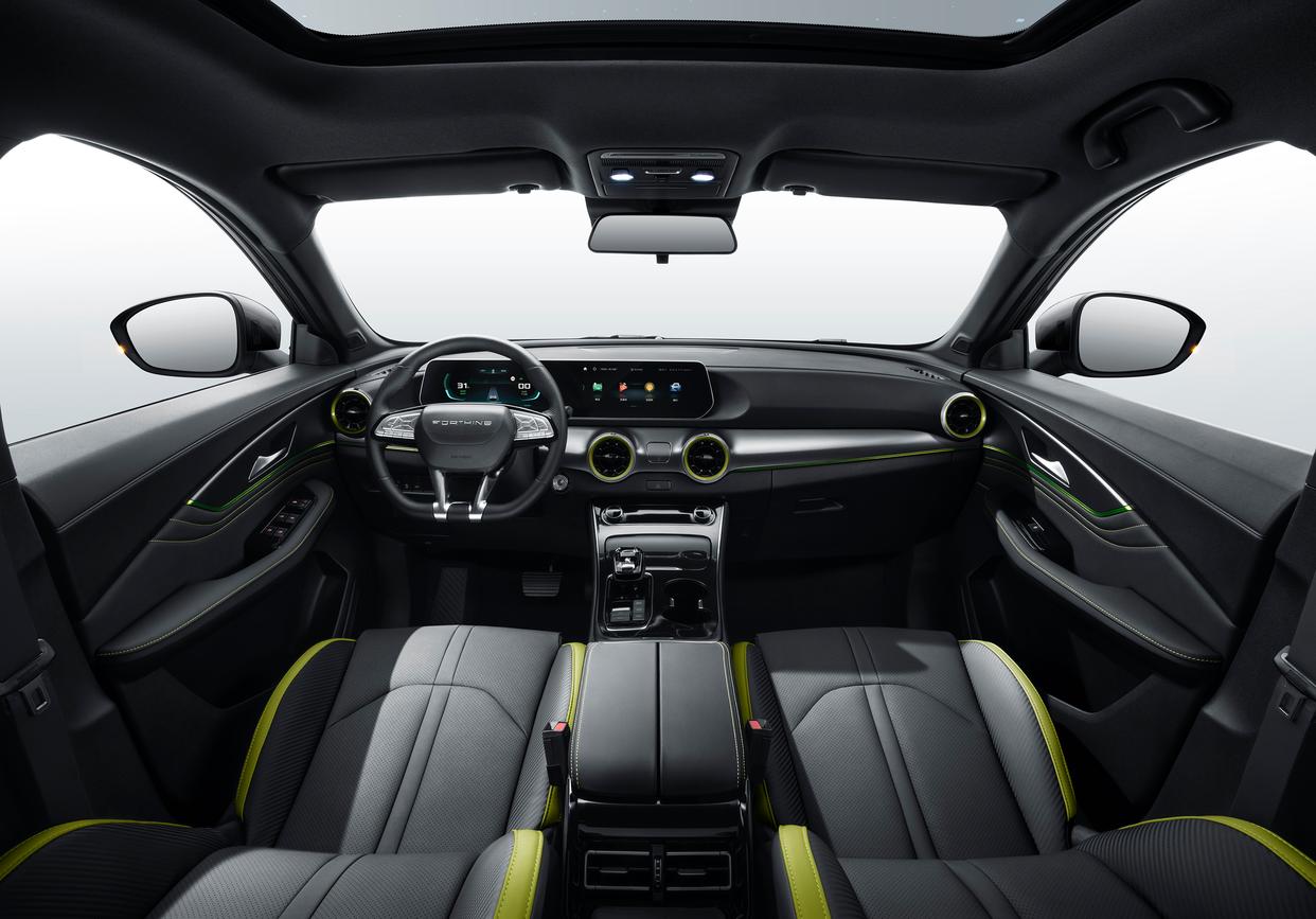 燃油车和新能源电动汽车,开了三年新能源车和燃油车相比