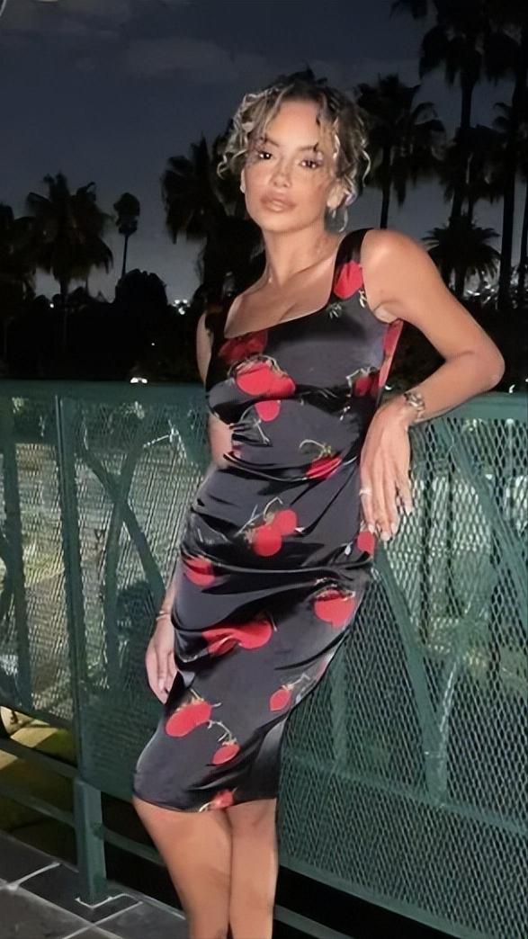 卡塔尔世界杯太太团游艇,卡塔尔世界杯太太团惊艳全场