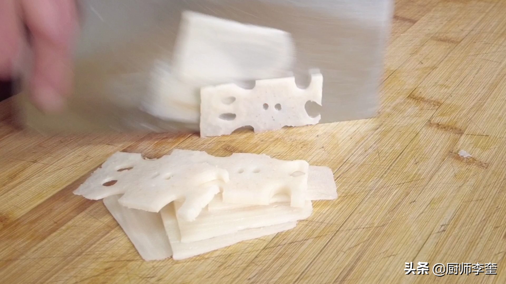 鸡胸肉手撕鸡简单做法又嫩又好吃,鸡胸肉最好吃的做法黄焖鸡