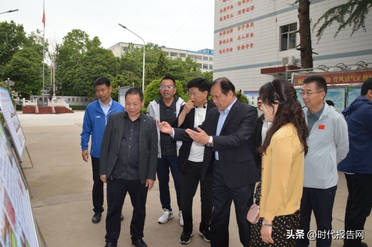 闃冲厜浣撹偛鏍″洯瓒崇悆,闃冲厜浣撹偛鏍″洯瓒崇悆姣旇禌