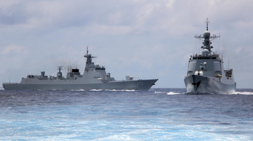 中国052d与055 (俄媒评价055舰)