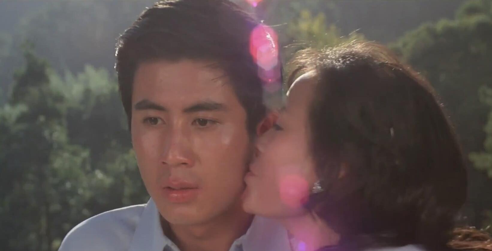 80年代一部爱情电影庐山恋,爱情经典电影庐山恋佳片欣赏