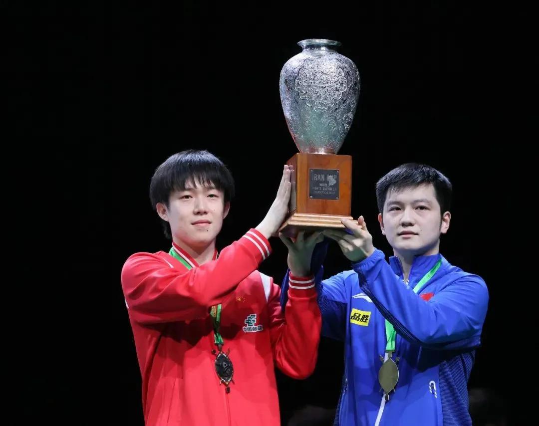 台媒谈山东舰最新动态,新闻联播山东舰最新军事消息