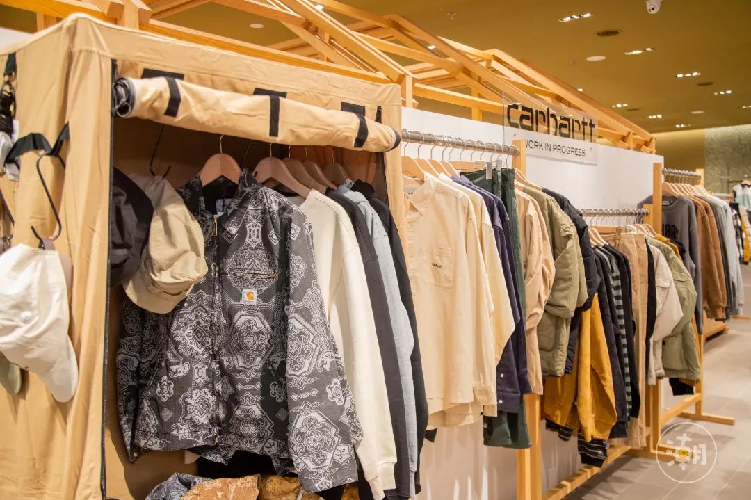 i.t成都新店潮酷来袭,带你解锁N种穿搭灵感