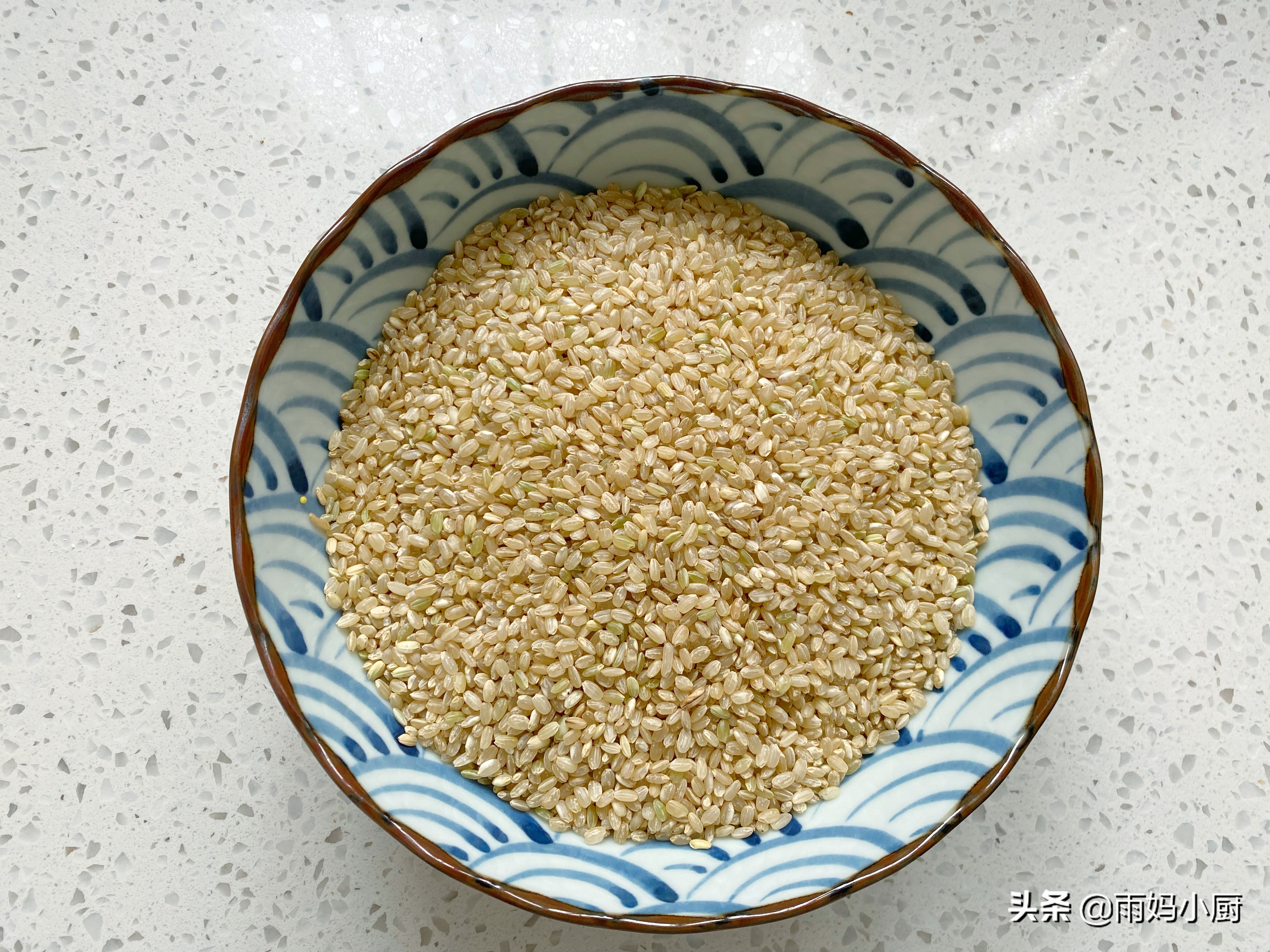 比白米还好吃的糙米饭,糙米饭软糯好吃