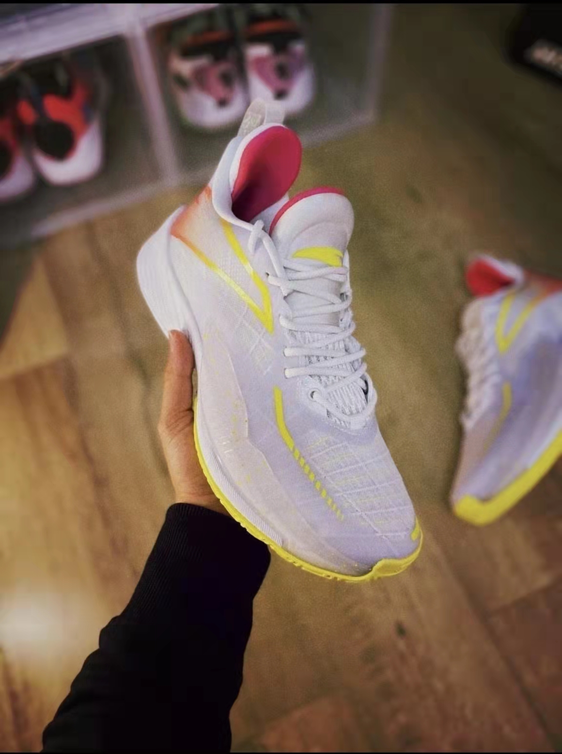 安踏轻狂3氮科技实战耐磨篮球鞋,安踏进击3代