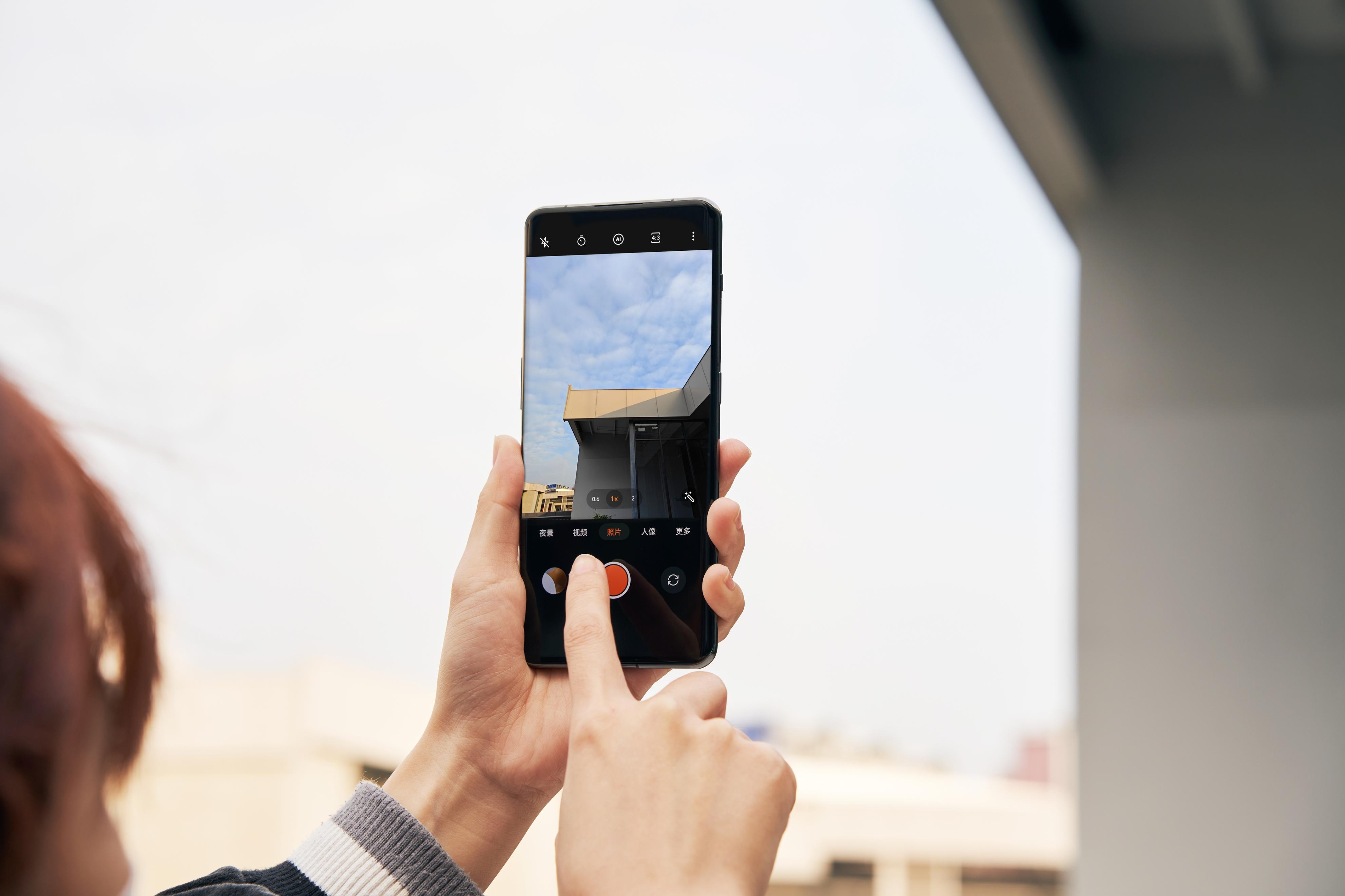 一加10pro和小米12pro哪个口碑好,华为一加小米三家手机入手对比