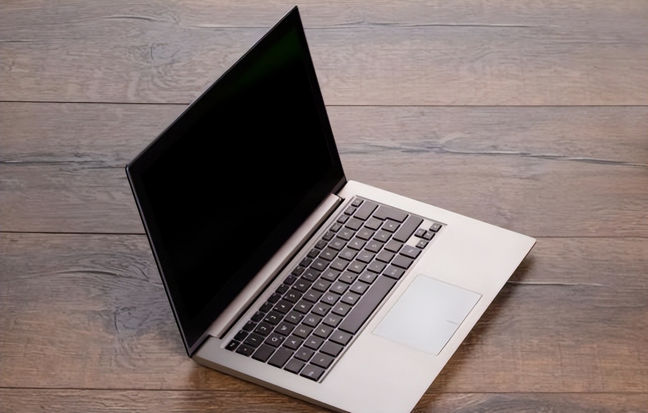 笔记本电脑进水了要晾多久,笔记本电脑进水了怎么办啊