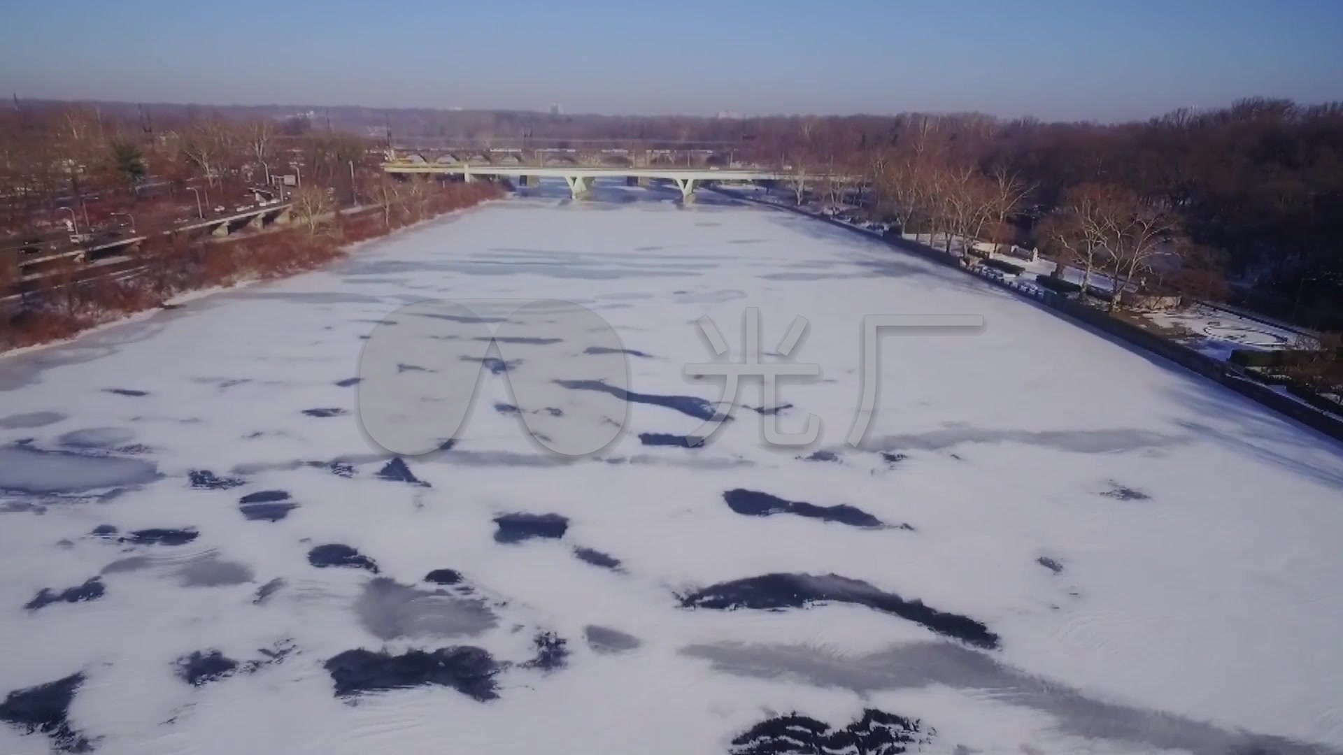 鐧戒簯瀹濊棌灏忚,灏忚鐧戒簯瀹濊棌