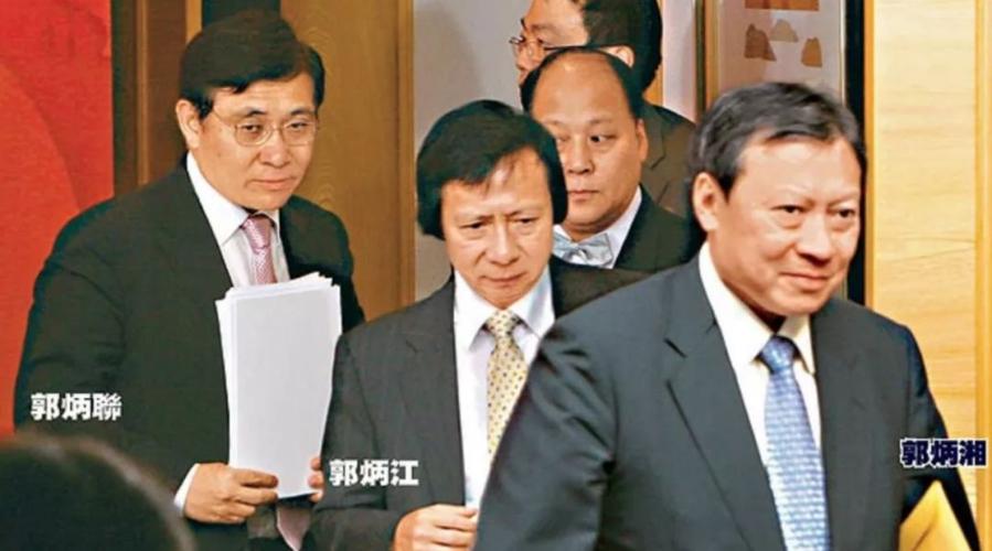 全港剧组停工！二十多位艺人感染，成龙、古天乐、刘德华带头抗疫