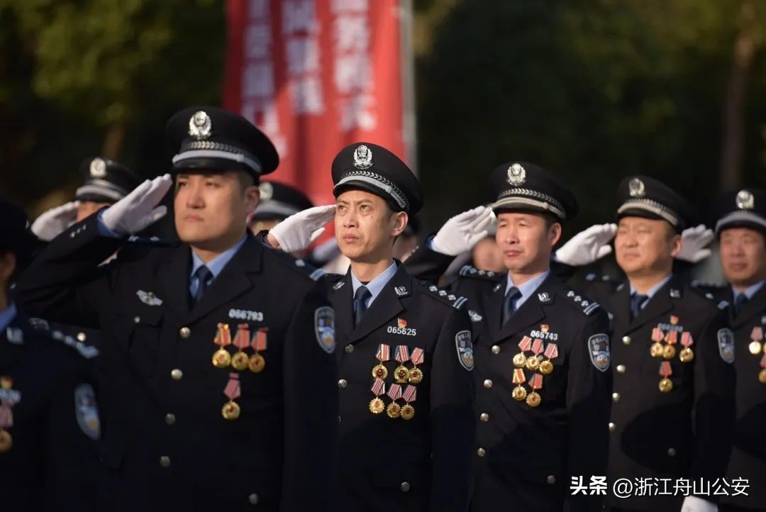 这家新媒体工作室很潮！很飒！很亮眼！