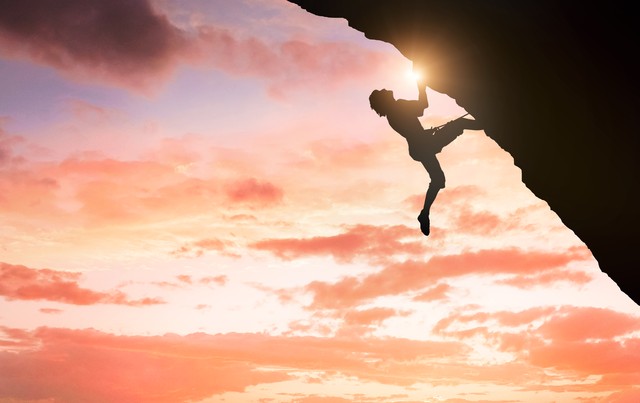 自媒体红利期已过怎么创业,大学生创业机遇与风险