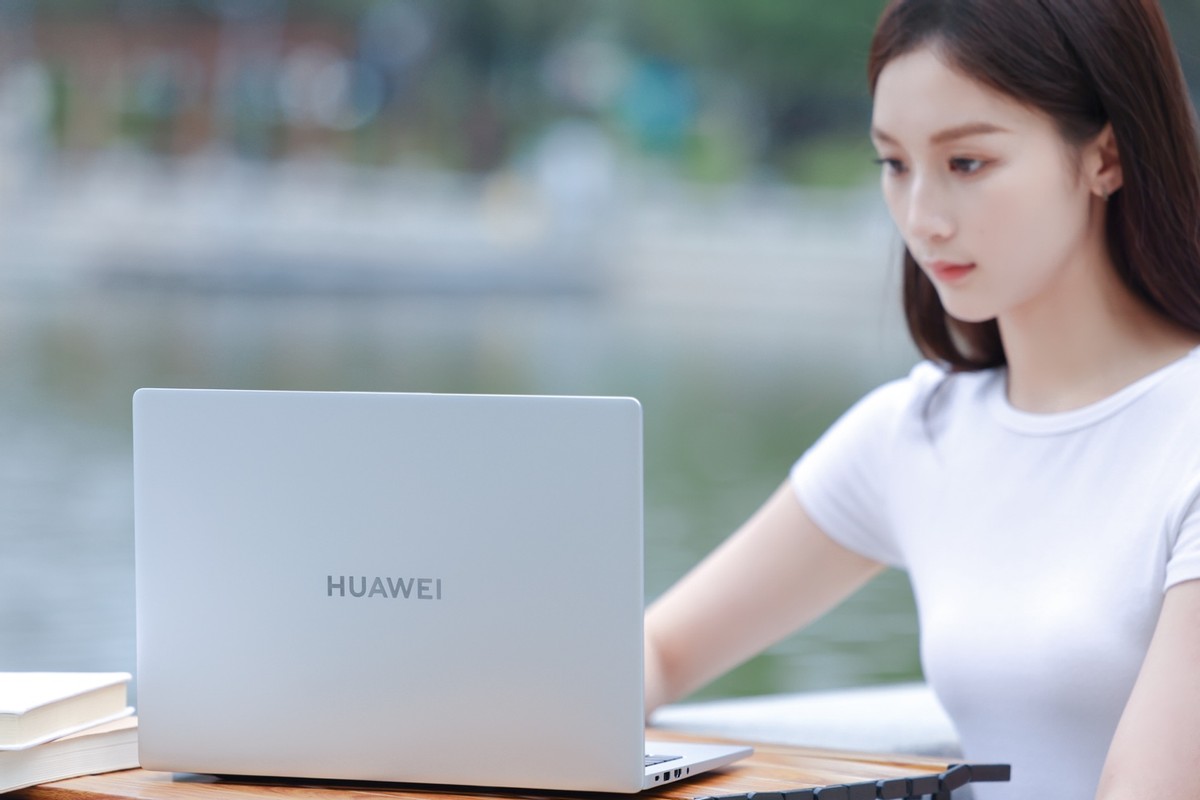 大学生笔记本电脑推荐华为matebook,华为matebookxpro和matebook14