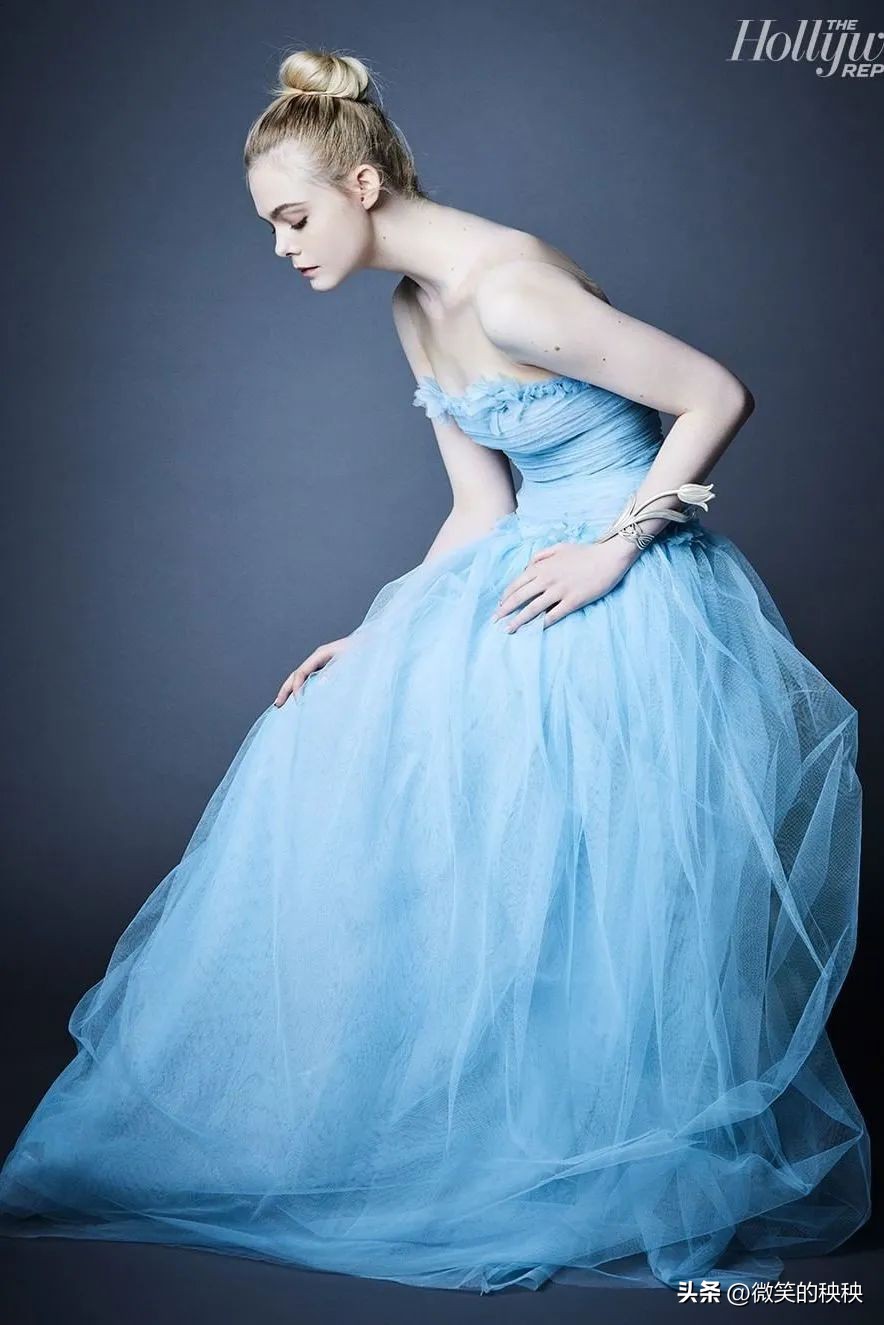 夏天想要衬衫穿的显高又高级,这个夏天穿蓝色衬衫更时髦