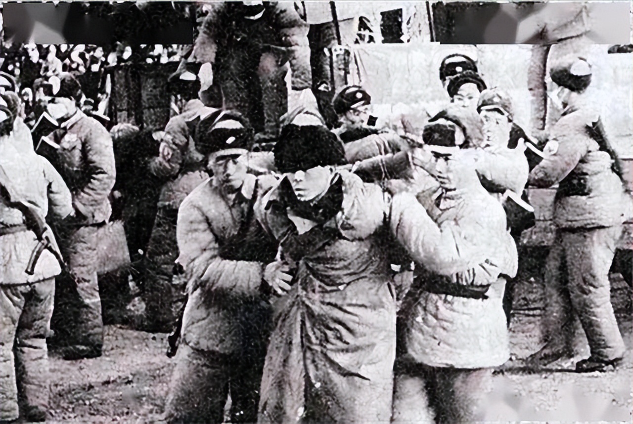 1937年周恩来在延安附近遇刺，警卫全部牺牲，到底是谁如此大胆？