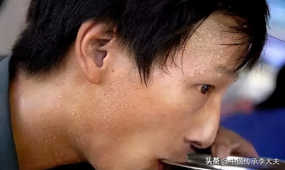 鐜夊睆椋庢暎婀跨儹姘旇櫄,婀跨儹鍑烘睏姘旇櫄鍚冪帀灞忛