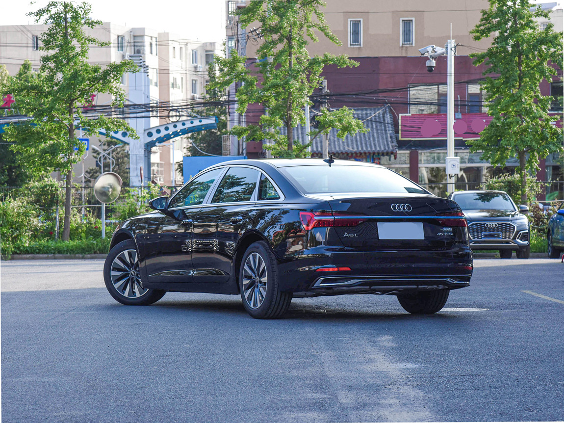 22款改款奥迪A6L45TFSI臻选致雅型：它可是奥迪A6L目前的主力车型