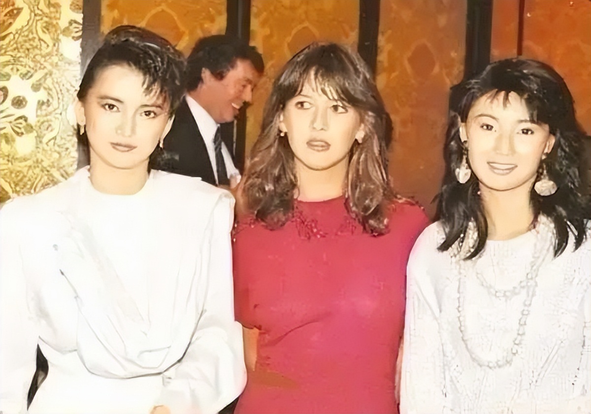 张曼玉入驻抖音职业炒家,张曼玉入驻张曼玉抖音