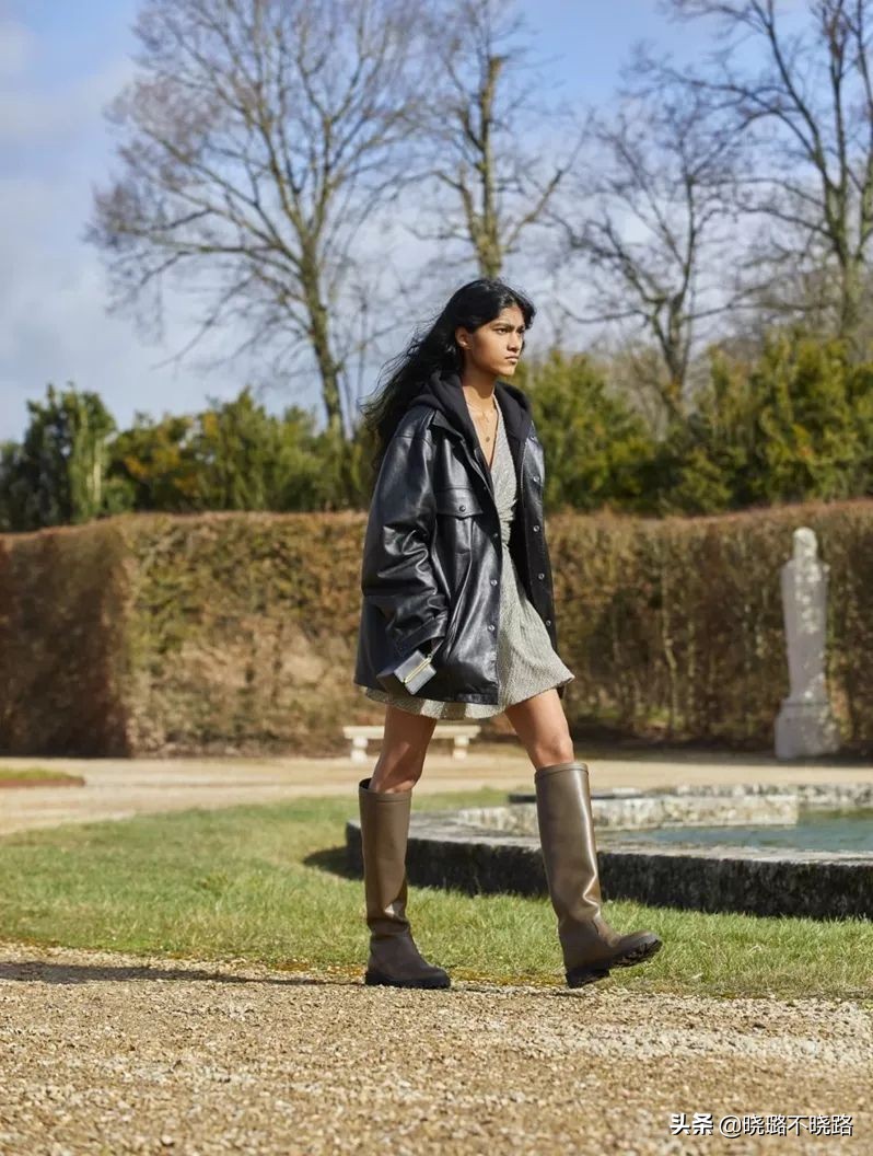 最近比较火的马丁靴和骑士靴,骑士靴跟马丁靴