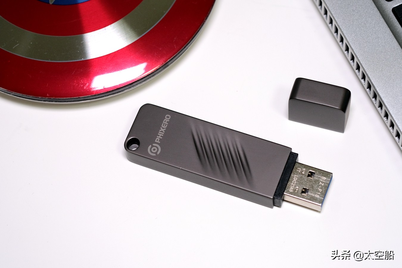 超过4G的文件无法拷入U盘？斐数移动固态U盘却做到了